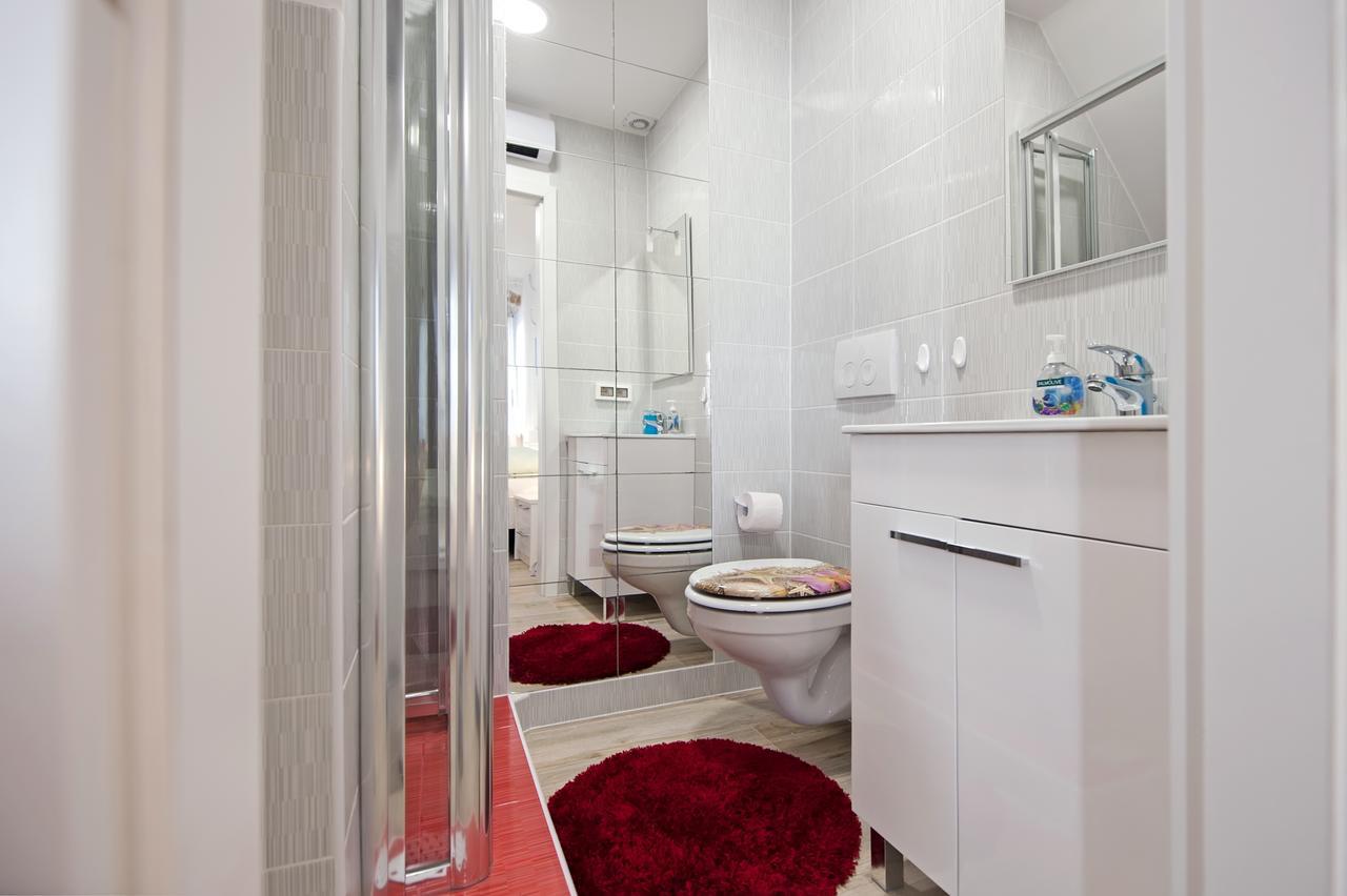 La Svalba Rooms & Studios Rovinj Exterior photo