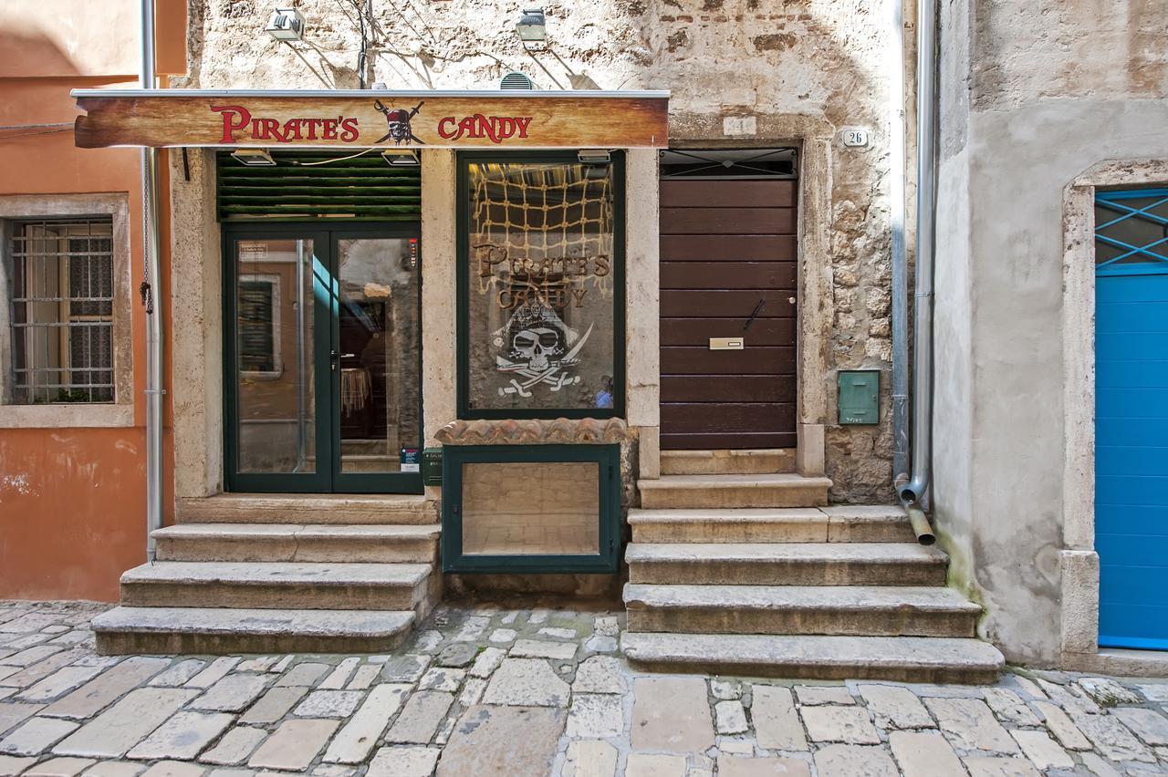La Svalba Rooms & Studios Rovinj Exterior photo